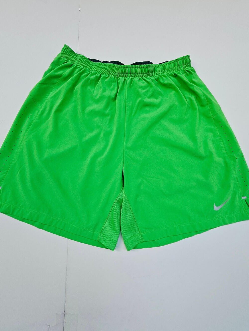Nike Men's Dri-Fit 2-in-1 Green Athletic Shorts NWOT 619888-361 Compression Sz L